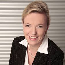 Mag. Dr. Roswitha Wiedenhofer Bornemann, Managing Director Mag. Dr. Roswitha Wiedenhofer Bornemann, Managing Director